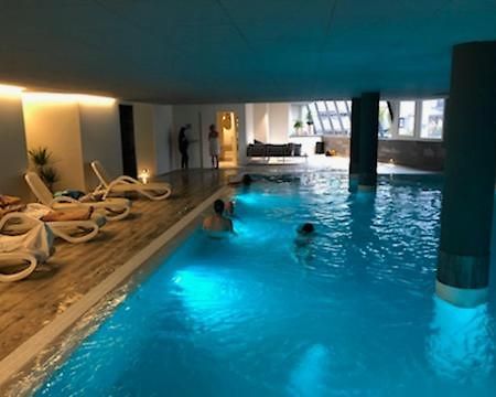 Appartement Prive Dans Residence Balneo Aladin Каутерец Екстериор снимка