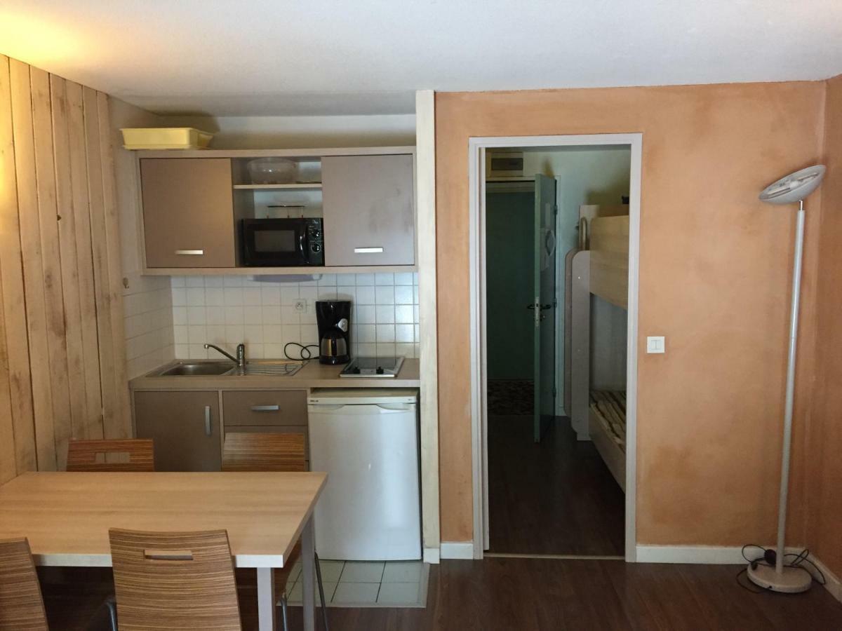 Appartement Prive Dans Residence Balneo Aladin Каутерец Екстериор снимка